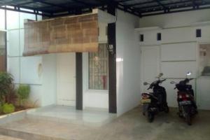 DISEWA RUMAH DI JATIMAKMUR BEKASI