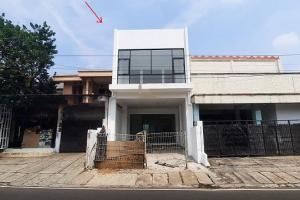 Dijual  Ruko 2 lantai di Jl.  Kemang Timur, Bangka , Jakarta Selatan 