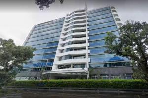 Sewa Kantor Fully Furnished, Luas 573m2 di Recapital Building , Kebayoran Baru 