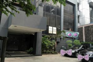 Gedung 4 Lantai, strategis di Jalan Kapten Tendean, Mampang