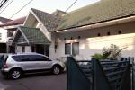 Rumah Tua &quot;Ex Kantor&quot;, Hoek, SHM, Strategis di MENTENG