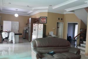 Dijual Rumah Singgasana