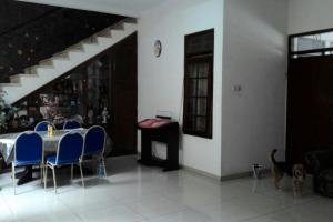 Dijual Rumah Taman Holis Indah 1