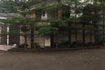 Rumah HOEK, Asri, Nyaman &amp; Tenang di VILLA CINERE MAS