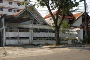 RUMAH JL COKROAMINOTO