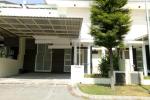 RUMAH BABATAN PANTAI GREENVILE