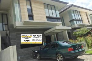 RUMAH BABATAN PANTAI ASTORIA PARK