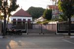 RUMAH EX KANTOR DARMOKALI NOL JALAN RAYA