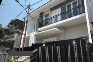 RUMAH WISMA PERMAI TENGAH NEW GRESS