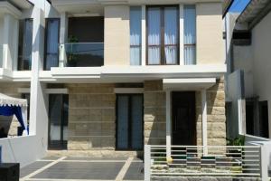 RUMAH NEW MINIMALIS PANTAI MENTARI WILTON