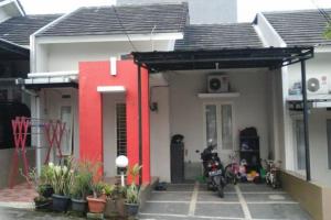 Rumah konsep Villa dengan security 24jam (Le Mirage Villa) Tanah Baru Depok