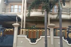 RUMAH MANYAR TIRTOYOSO SELATAN