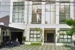 Raya Tenggilis nol jalan raya