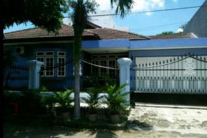 (DIBAWAH PASAR) Rumah dengan Kolam Renang di Alam Permai Depok