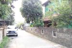 Rumah di Cinangka, Bernuasa Kayu Jati dan Asri
