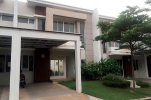 Rumah di River Valley Lebak Bulus Jakarta Selatan