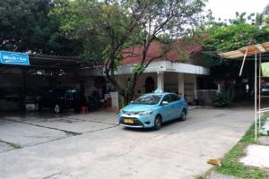 Tanah Luas 2200 M2, Strategis di Karang Tengah, Jakarta Selatan