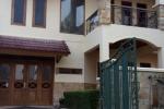 Rumah Furnished, Asri, Nyaman &amp; Tenang di VILLA CINERE MAS
