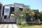 Rumah ada Private Pool Villa Riviera Pakuwon City