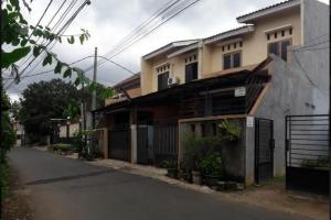 Rumah Second Tingkat, Strategis di Kebagusan Jakarta Selatan 