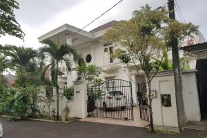 Rumah Mewah, Asri &amp; Nyaman di Perumahan BUKIT CIRENDEU
