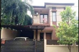 Rumah Second Nyaman dan Aman di Perumahan Kencana Loka BSD Tangerang Banten