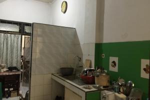 RUKO KOMERSIL sekaligus tempat tinggal diJembatan Lima Jakarta Barat