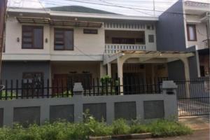 Rumah Asri, Nyaman, dekat lapangan golf pangkalan jati, komplek jati indah