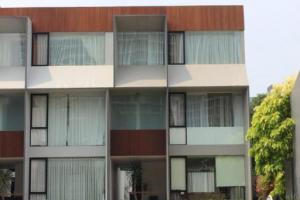 Rumah Mewah dan Nyaman Disewakan di Kemang Jakarta Selatan