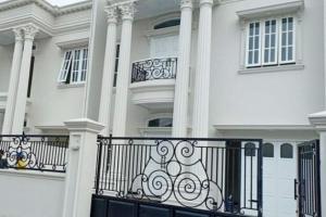 Rumah Baru Dijual Mewah dan Nyaman (Private Pool) di Jagakarsa Jaksel 