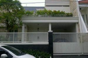 Rumah Manyar Kartika