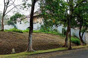 Tanah Kavling Strategis dan Menguntungkan di Raffles Hills Cibubur