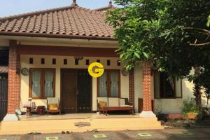 Rumah Second Dijual Mewah, Nyaman dan Asri di Jatiasih Bekasi