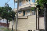 Rumah 2 lantai, asri dan nyaman di bukit cinere indah