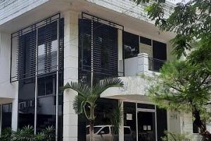 Disewakan Ruko 2 lantai,400m2 di Pejaten Barat, Jakarta Selatan