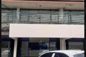 Sewa Ruko 210m2, Lantai dasar di Pondok Indah Plaza 2, Jakarta Selatan 