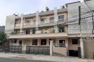  Sewa Office Space 204m2  di Graha Tirtadi,  Senopati ,Jakarta Selatan