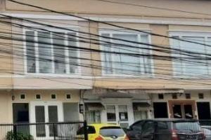Sewa Ruko 3 lantai , luas bangunan 360m2 di Benda Raya, Kemang