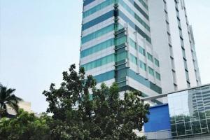Disewakan Office 50m2    Menara Ravindo,  Jl. Kebon Sirih ,Jakarta Pusat