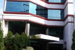 Sewa Gedung 4 lantai,  Luas Bangunan 1000m2  di  Menteng 