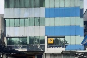 Sewa Kantor  77m2, Siap Pakai di Jl. Raya Bekasi ,Jatinegara Kaum, Pulo Gadung