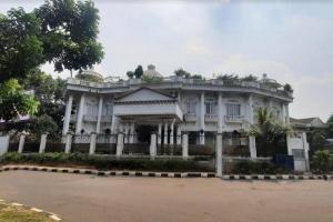 Disewakan Ruangan di  Lantai Dasar, luas 450m2 di Metro Pondok Indah 